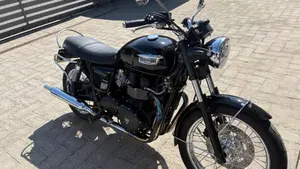 Triumph Bonneville T100 (2008 - 16)  (5)