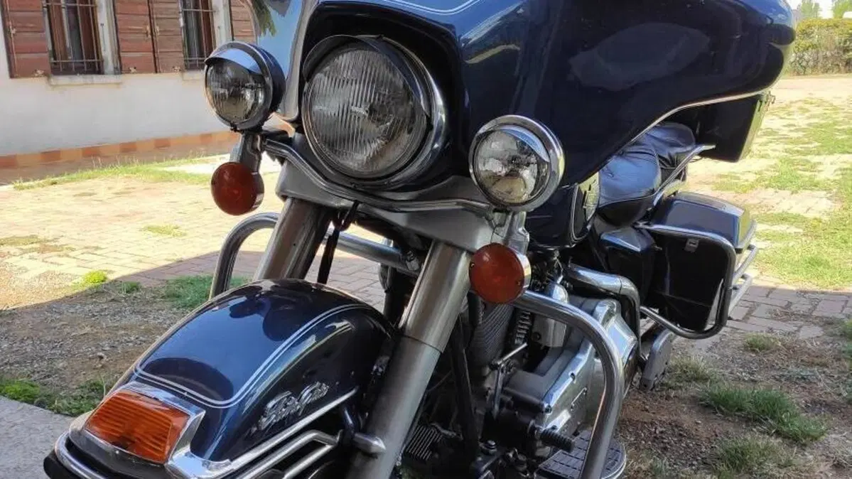 Harley-Davidson   (6)