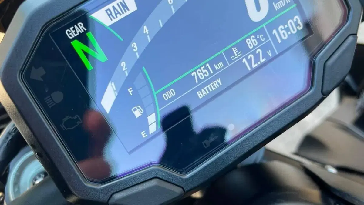 Kawasaki Z 900 (2021 - 24)  (8)