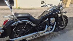 Kawasaki Vulcan VN 900 Classic (2006 - 10)  (2)