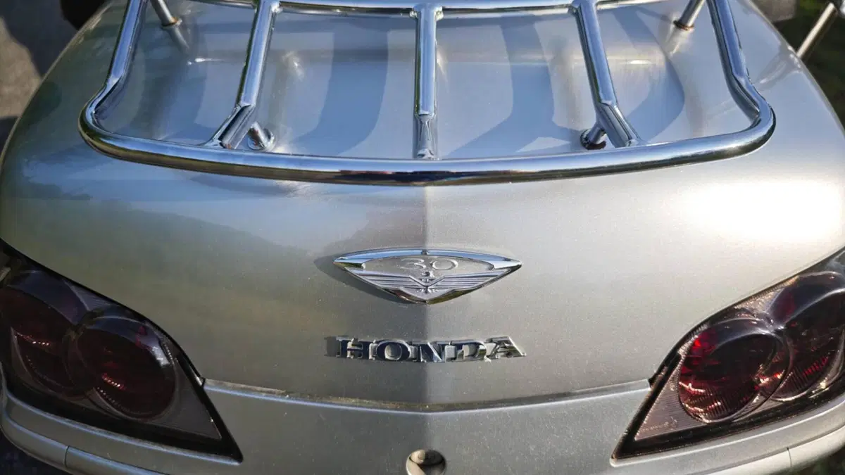 Honda GL 1800 Gold Wing (2000 - 05)  (18)