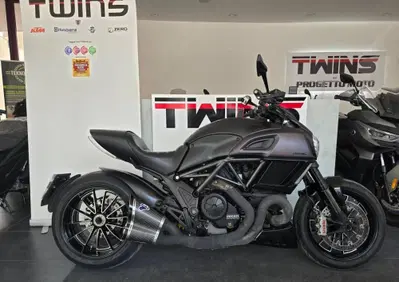 Ducati Diavel 1200 Dark (2012 - 13) - Annuncio 10068553