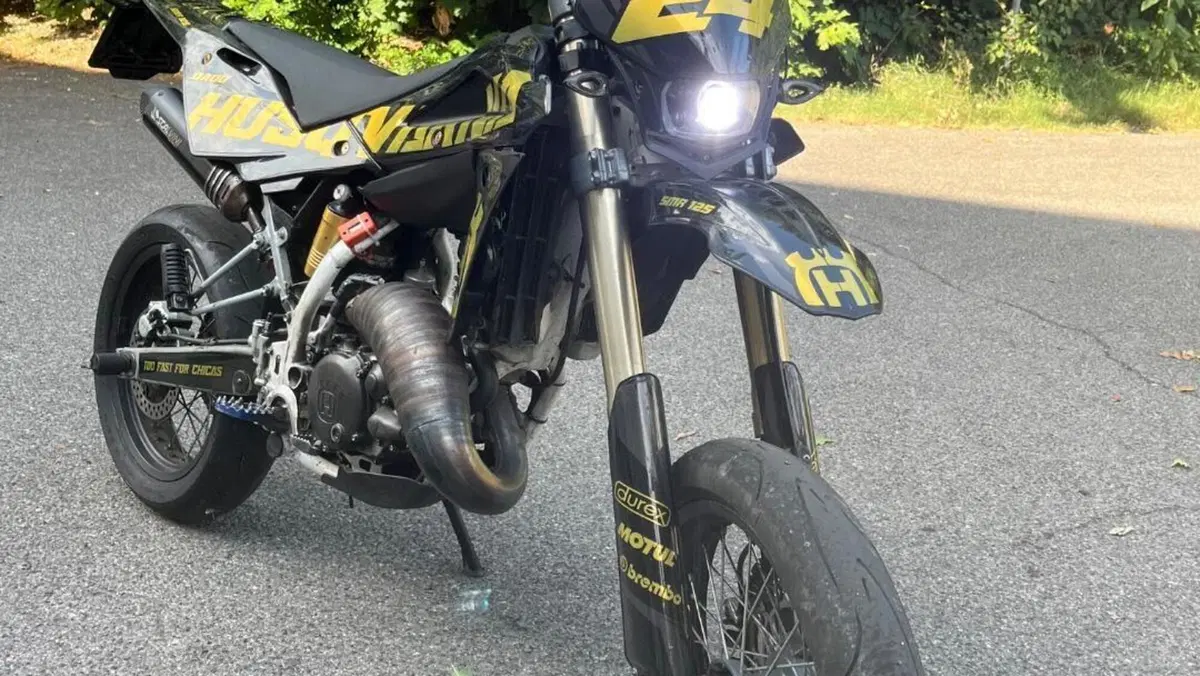 Husqvarna SMS 125 4 (2010 - 12)  (2)