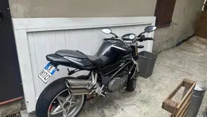 MV Agusta Brutale 750 S (2002 - 06)  (3)