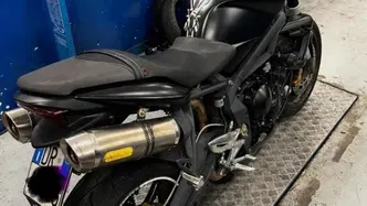 Triumph Street Triple (2007 - 12) usata