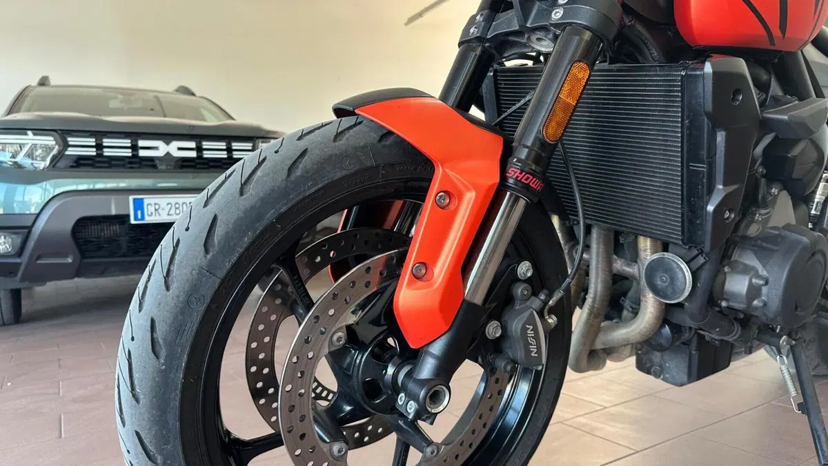 Triumph Trident 660 (2021 - 24)  (4)