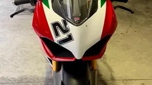 Ducati Panigale V2 Bayliss 1st Championship 20th Anniversary (2021 - 24)  (4)