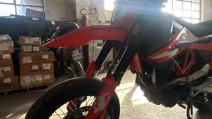 KTM 690 SMC R (2023 - 25)  (5)