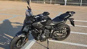 Yamaha MT-07 Y-AMT (2025 - 26)  (2)