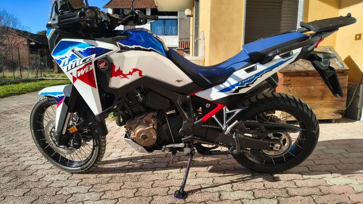 Honda Africa Twin CRF 1100L ES (2024 - 26)  (2)