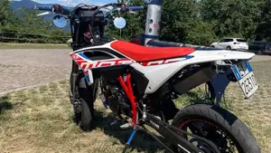 Betamotor RR 125 4T Motard LC (2021 - 23)  (6)