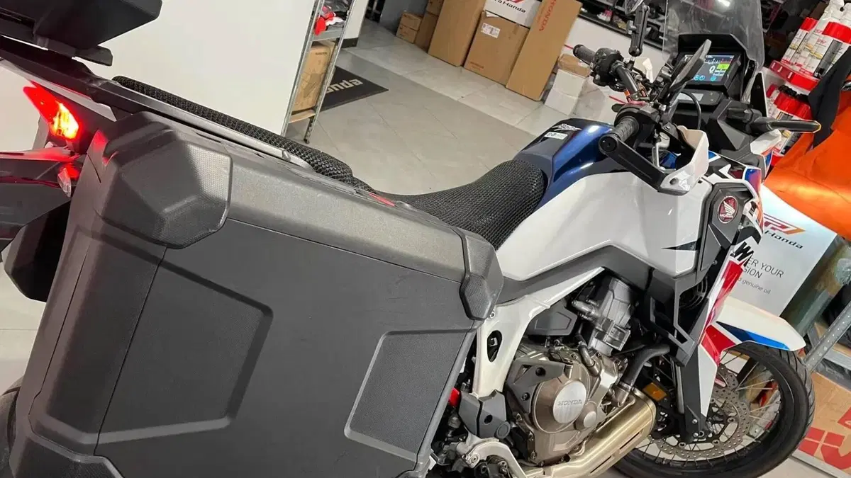 Honda Africa Twin CRF 1100L Urban (2022 - 23)  (7)