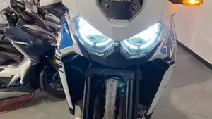 Honda Africa Twin CRF 1100L Urban (2022 - 23)  (6)