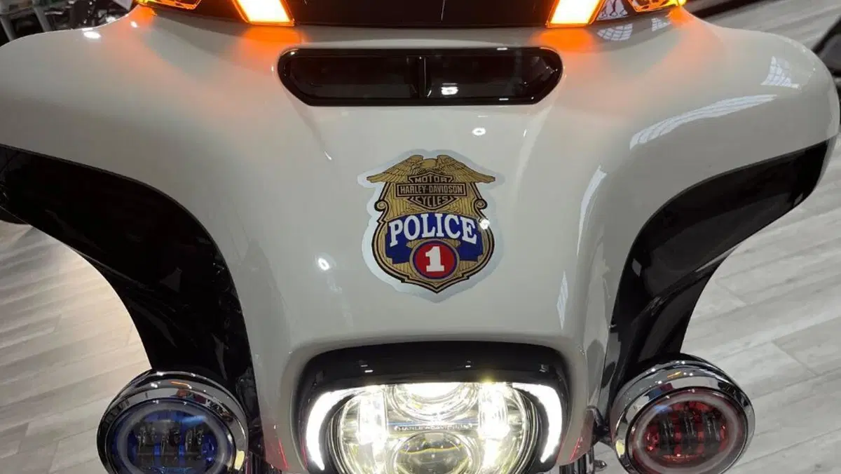 Harley-Davidson Electra Glide Police (2015 - 16) - FLHTP  (3)