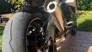 Suzuki GSX-R1000 (2009 - 11)  (5)