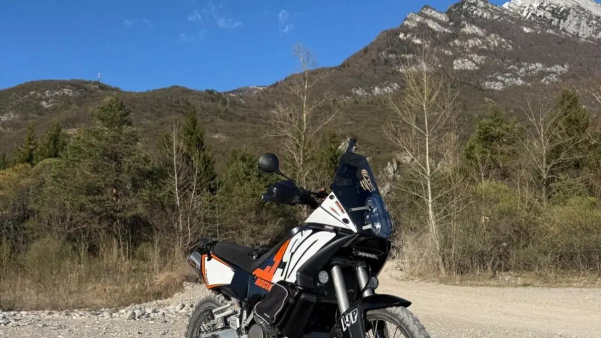 KTM 990 Adventure (2009 - 11)  (2)