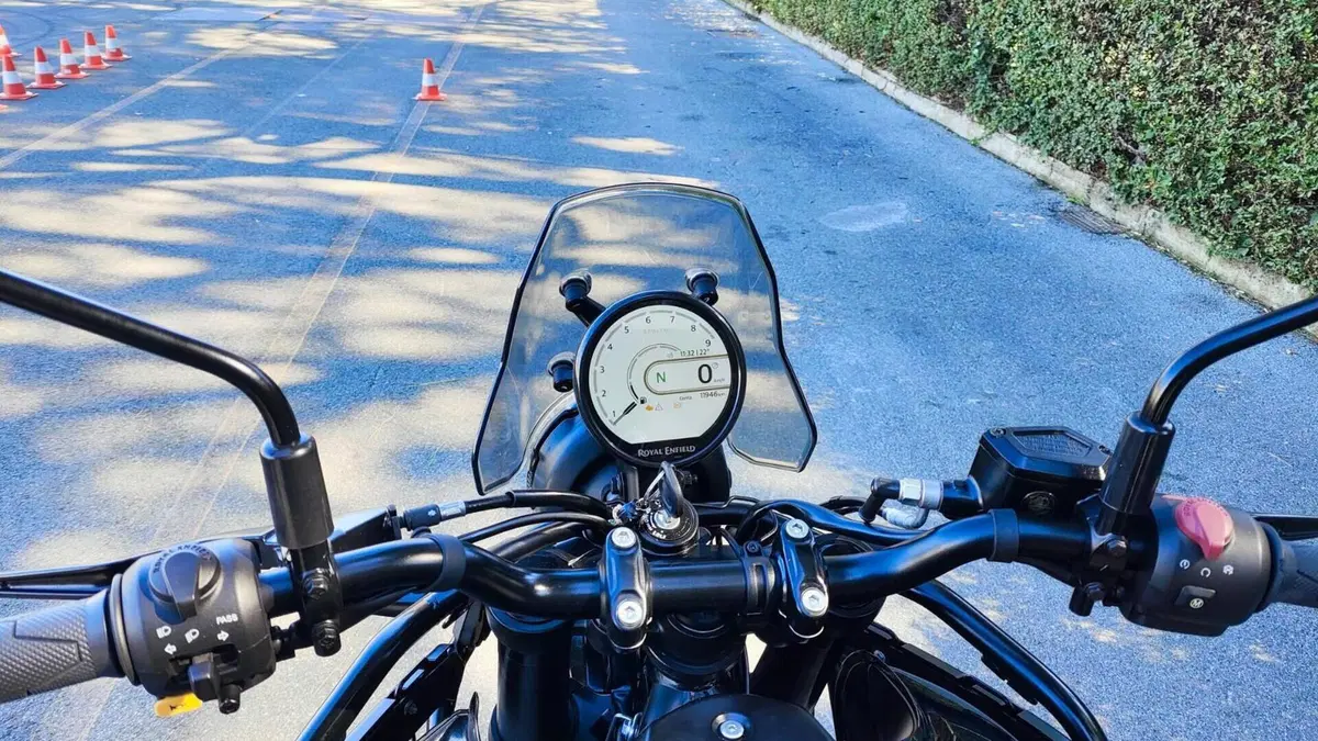 Royal Enfield Himalayan 450 (2024 - 26)  (2)