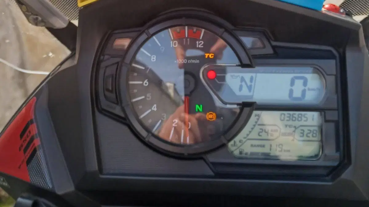 Suzuki V-Strom 650 ABS (2017 - 20)  (6)