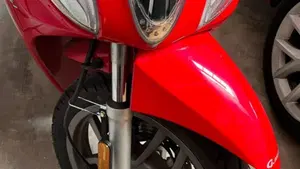 Kymco People 125i One DD (2016 - 17)  (6)