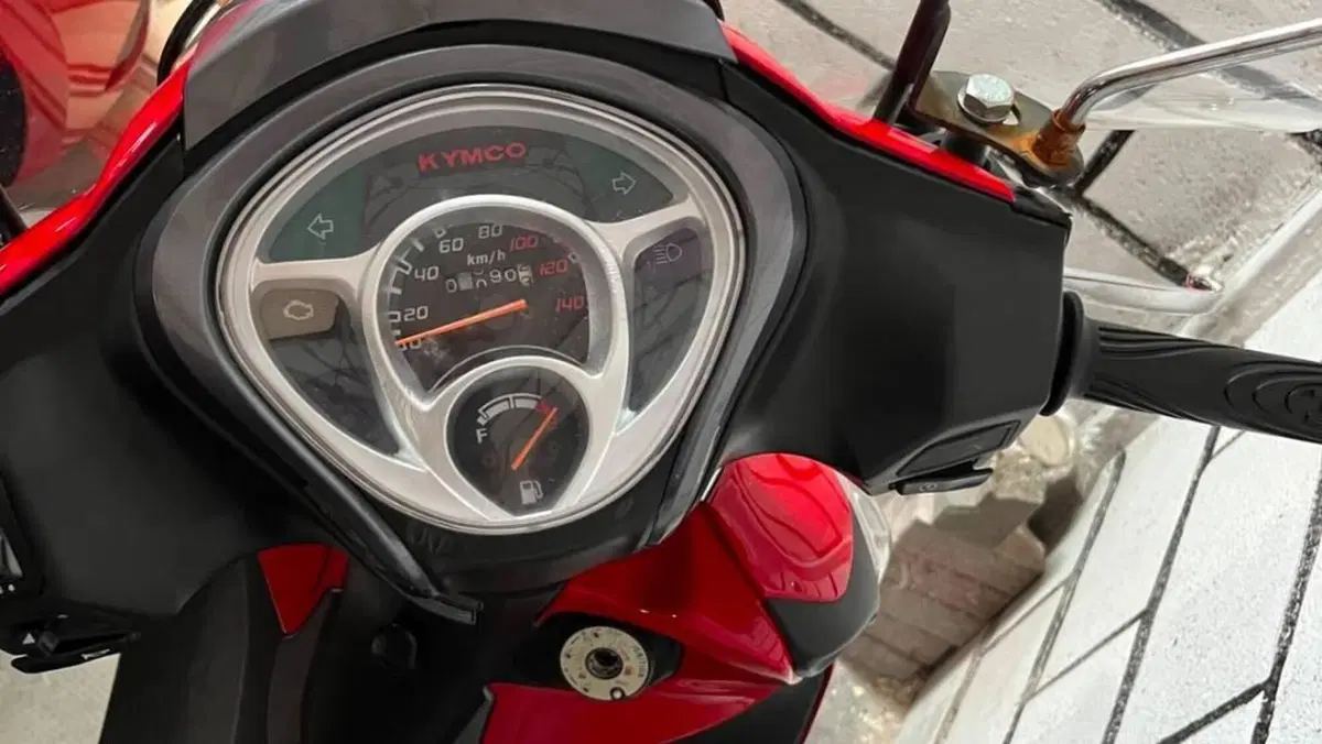Kymco People 125i One DD (2016 - 17)  (7)