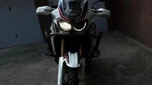 Honda Africa Twin CRF 1000L (2018 - 19)  (2)