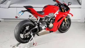 Ducati Panigale V4 S (2025 - 26)  (9)