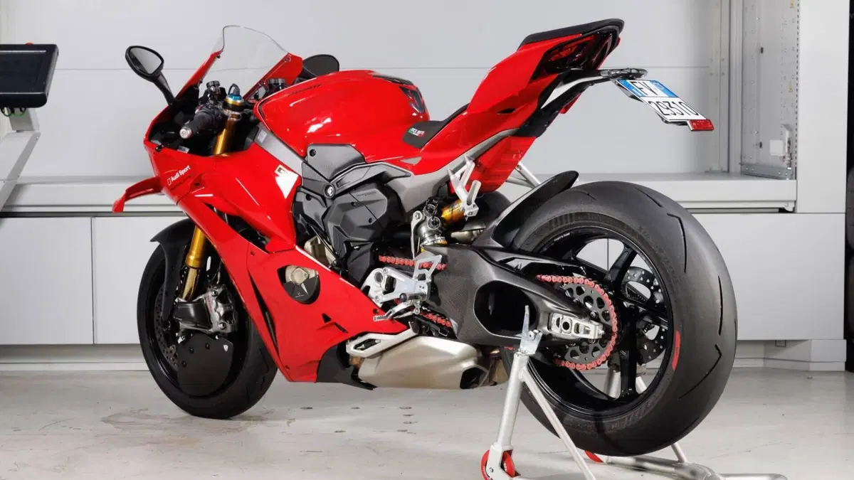 Ducati Panigale V4 S (2025 - 26)  (13)