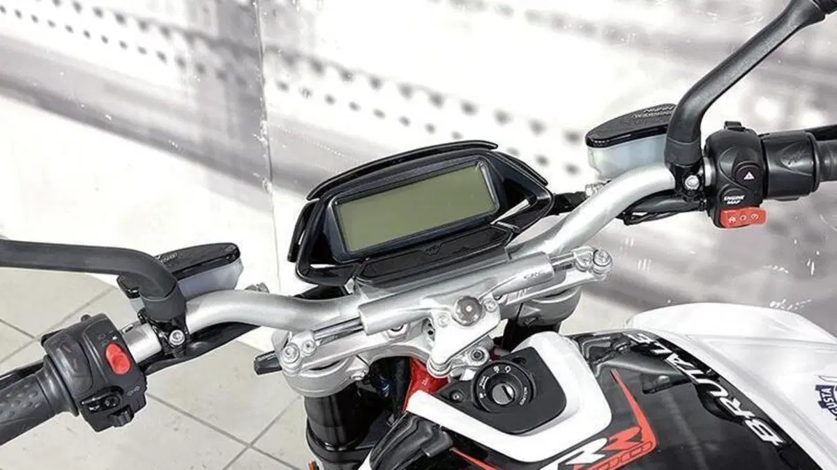 MV Agusta Brutale 800 RR (2017 - 20)  (6)