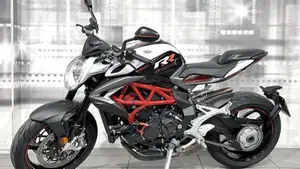 MV Agusta Brutale 800 RR (2017 - 20)  (7)