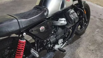 Moto Guzzi V7 III Stone S (2020)
