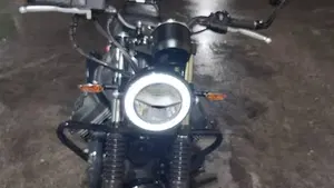 Moto Guzzi V7 III Stone S (2020)  (8)