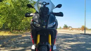 Aprilia SR GT 400 Rally Replica (2026) 
