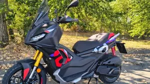 Aprilia SR GT 400 Rally Replica (2026)  (3)