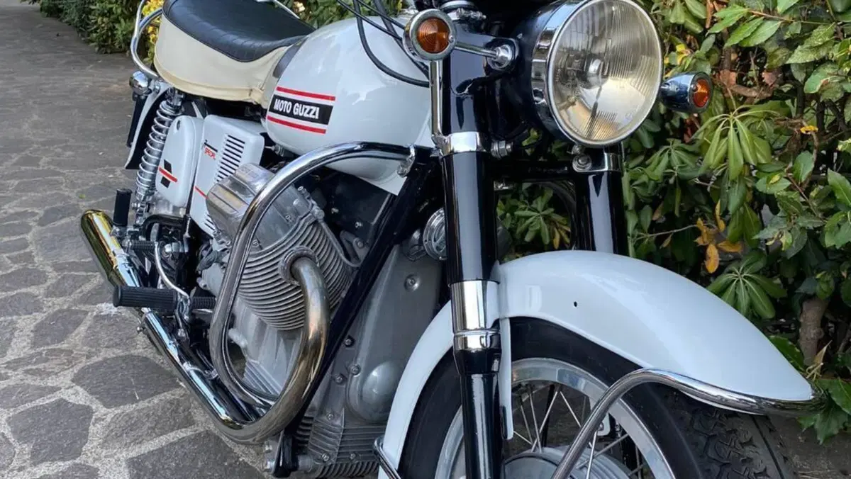 Moto Guzzi   (6)