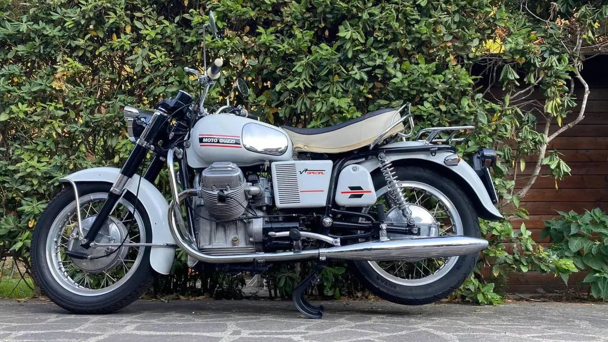 Moto Guzzi   (10)