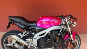 Triumph Speed Triple 955 (2002 - 04) 