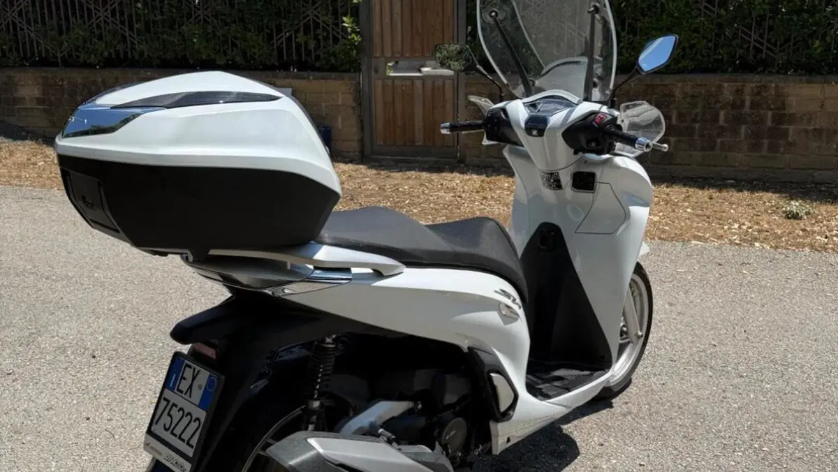 Honda SH 350 (2021 - 24)  (4)