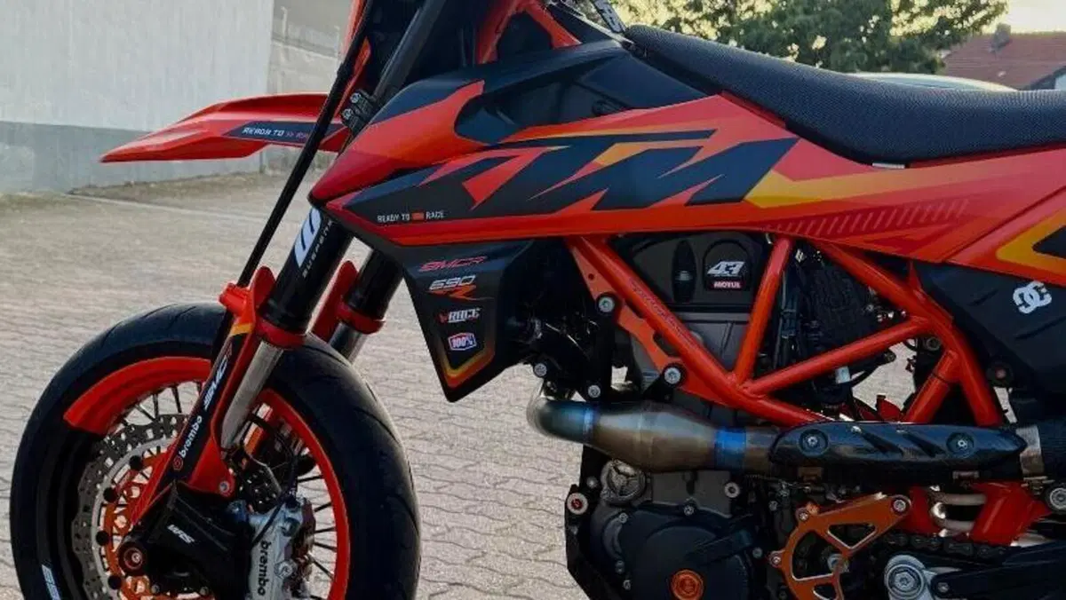 KTM 690 SMC R (2023 - 25)  (2)