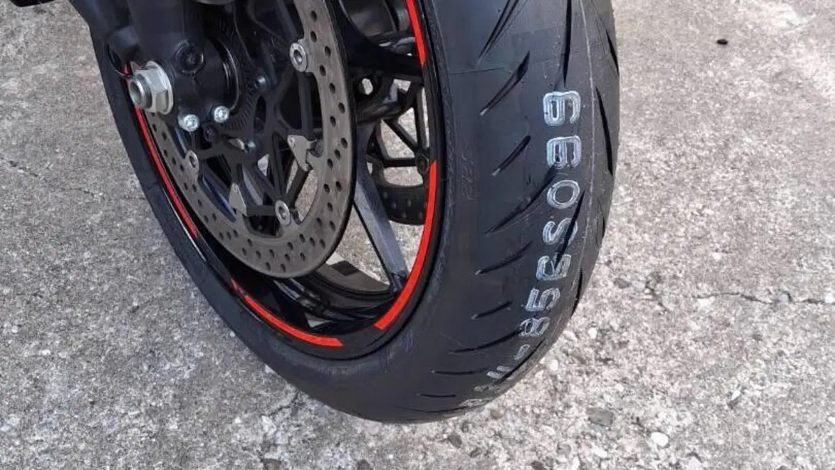 Suzuki GSX-R1000R (2019 - 20)  (2)