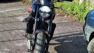 Triumph Trident 660 Triple Tribute Edition (2025 - 26)  (7)