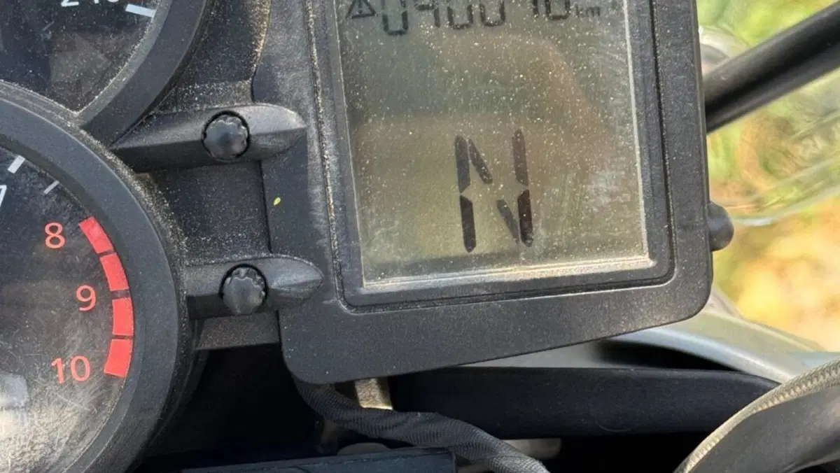 Bmw R 1200 R (2006 - 11)  (2)