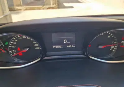 Peugeot 308 SW 1.6 e-HDi 115 CV Stop&Start GT Line (10)