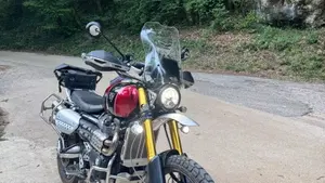 Triumph Scrambler 1200 XE Gold Line Edition (2021 - 22)  (4)