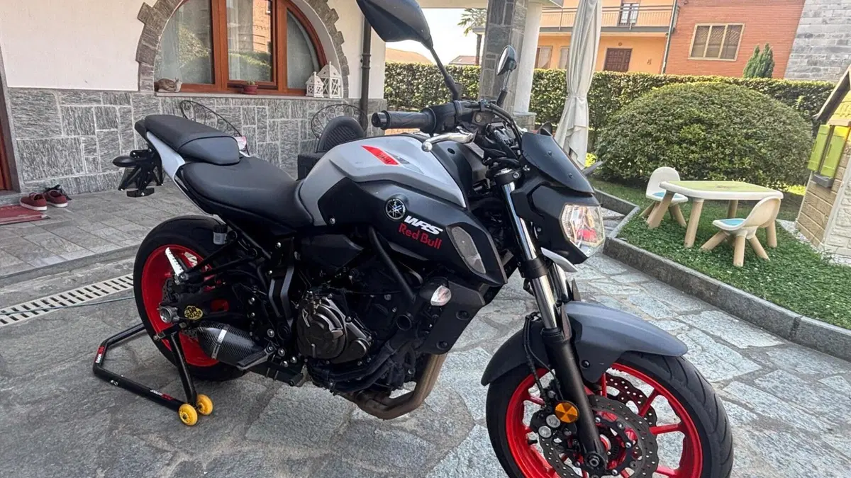 Yamaha MT-07 (2018 - 20)  (2)