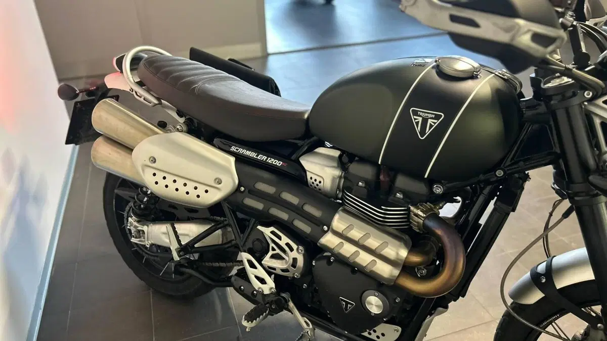 Triumph Scrambler 1200 XC (2021 - 23)  (10)