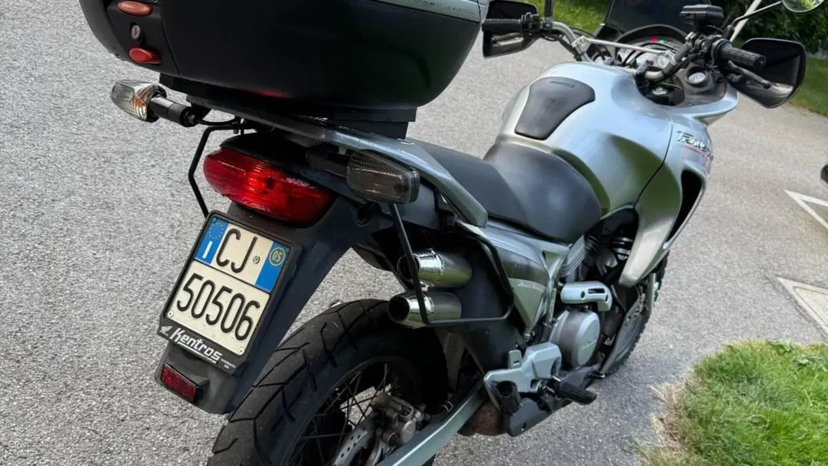 Honda Transalp XL 650V (2005 - 06)  (5)