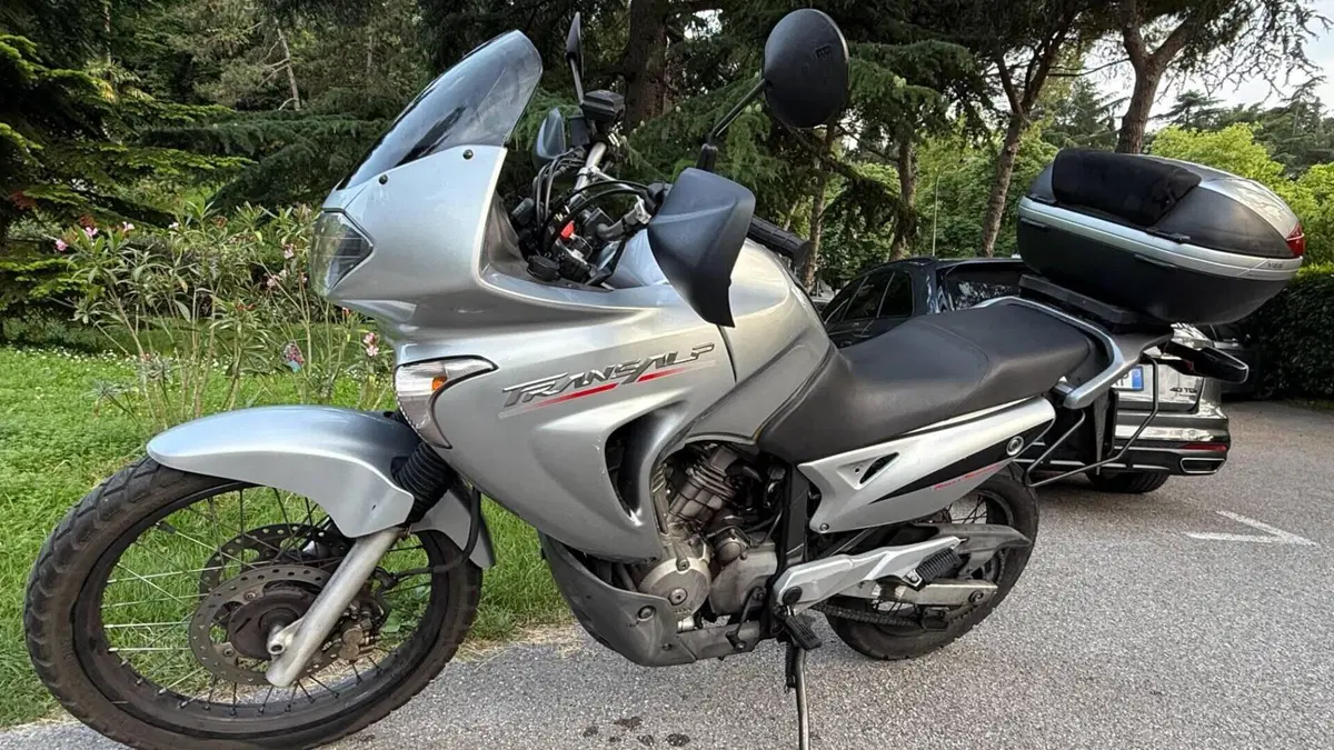 Honda Transalp XL 650V (2005 - 06)  (8)