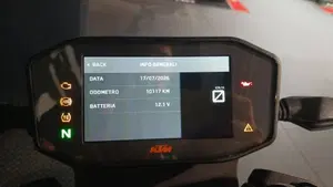 KTM 890 Duke GP (2022 - 23)  (7)