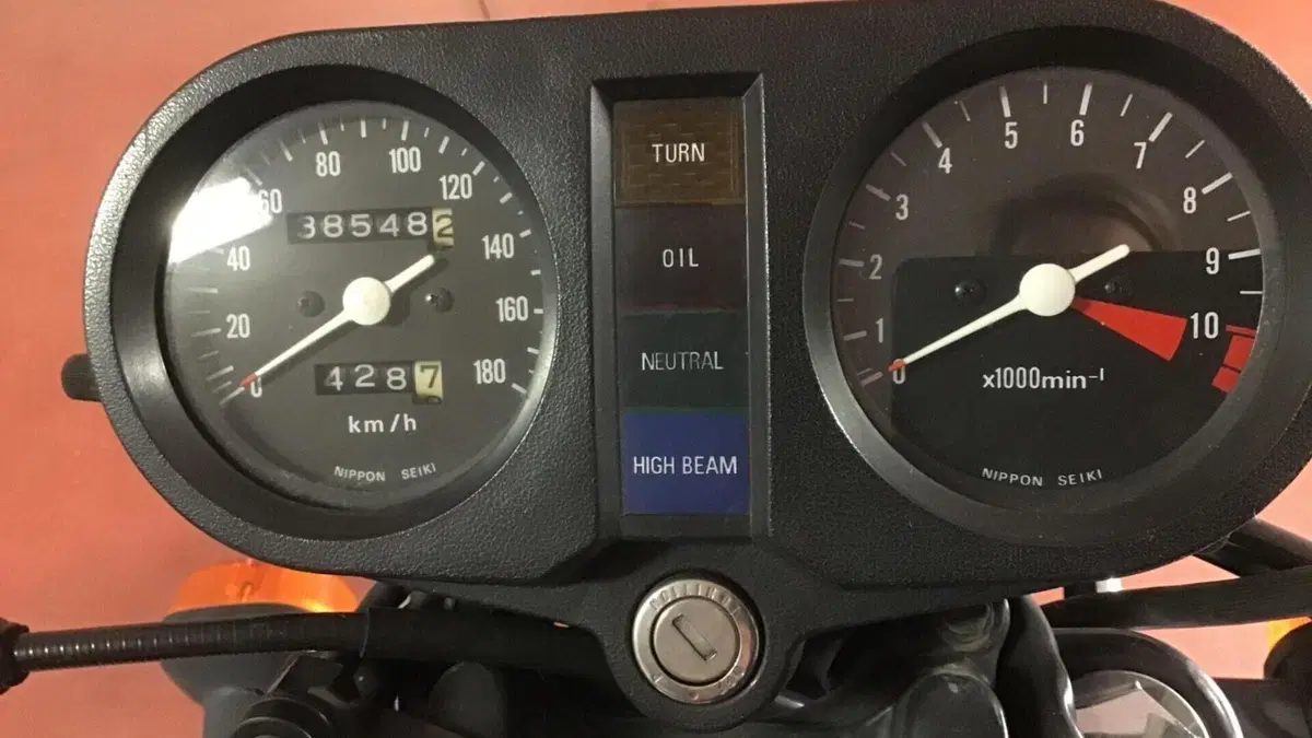 Honda CB 400 N  (7)