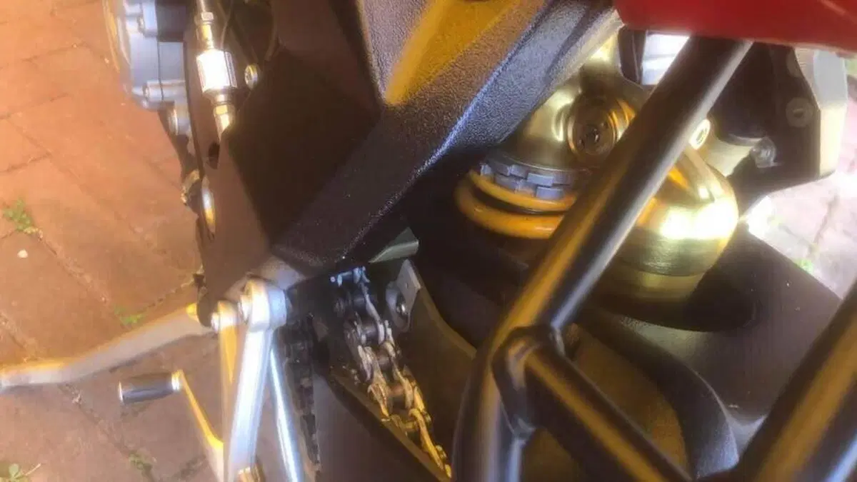 MV Agusta Brutale 675 EAS ABS (2011 - 16)  (2)